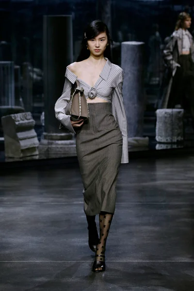 Look 41